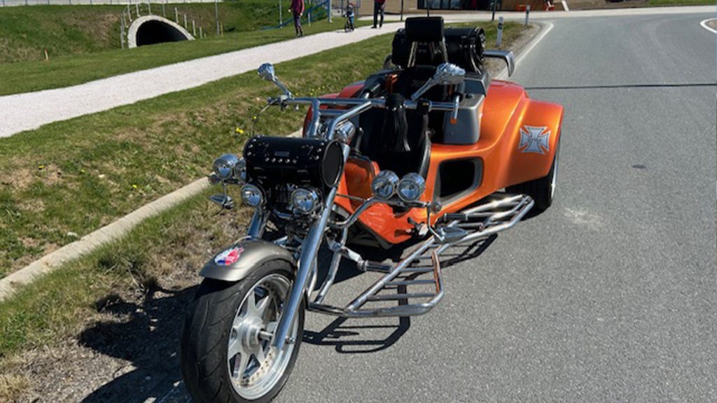 oranzovoseda_front
