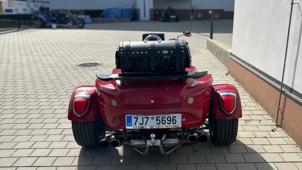 rewaco_rf1_st_cervena_back